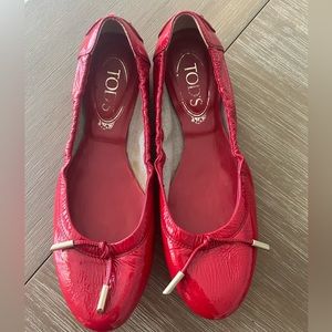 Womens Tods red flats size 8